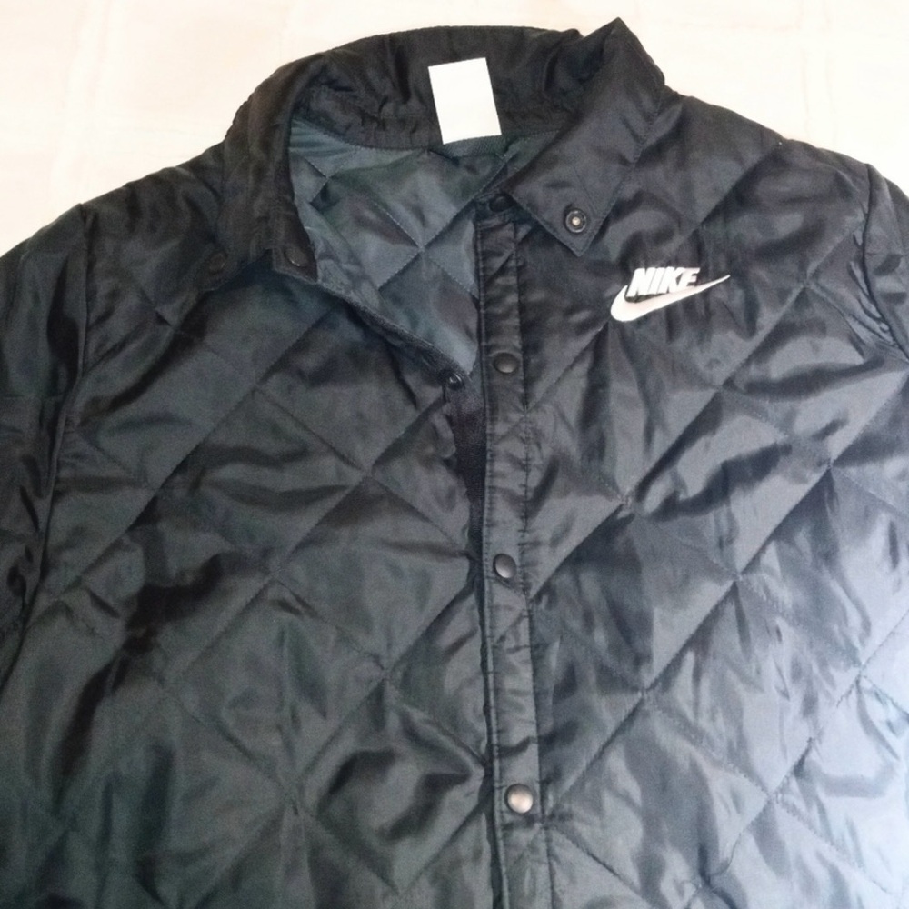 Youth Nike Black Quilted Jacket with White Logo - Picture 2 of 13